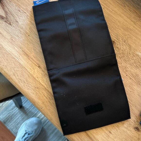 Molton Brown London British Airways 10 small travel case make up case pouch - Picture 6 of 7